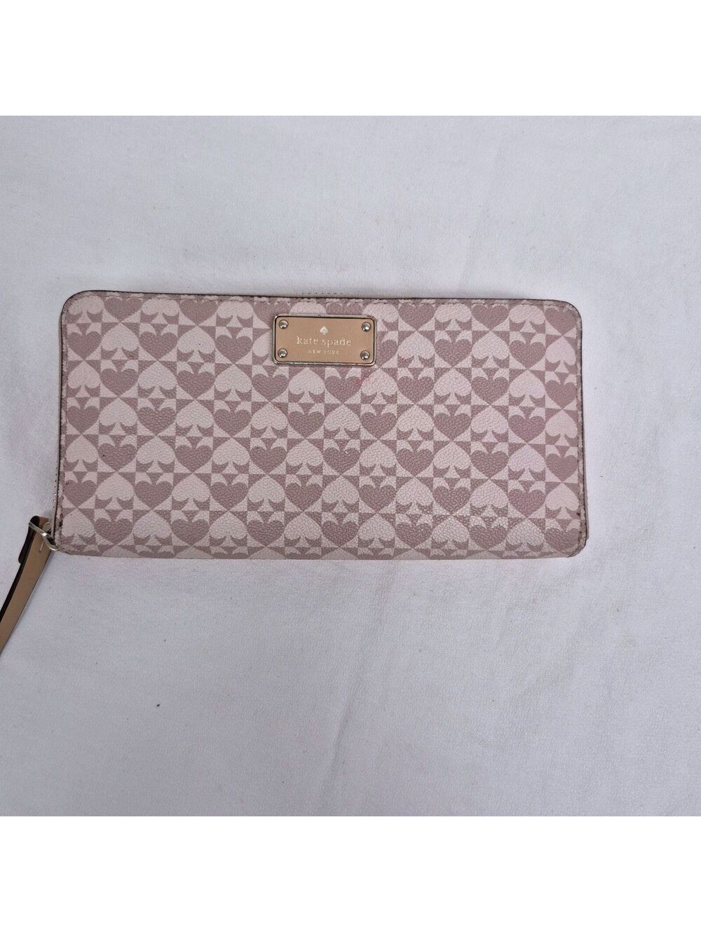 Kate Spade Pink Heart Penn Place Neda wallet 8"
